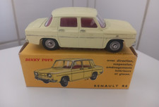DINKY TOYS RENAULT R8 + BOITE