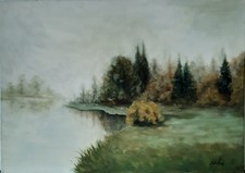 Paysage de lac brumeux