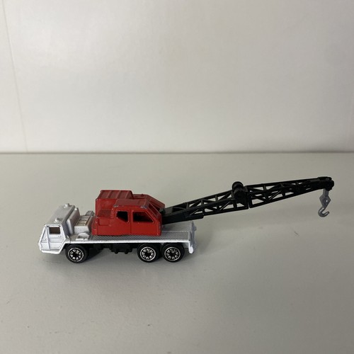 Camion grue miniature blanc - grue,