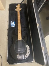 Musicman Stingray USA E18104 / Electric Bass Guitar w/ HC made in USA