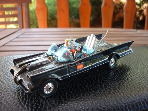 Corgi toys 267 batmobile - ,