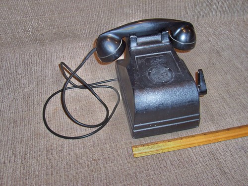1940 bakelite metal federal - 1940's,