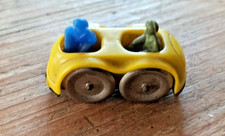 1 voiture de piste montagnes