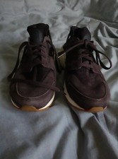 Nike Air Huarache Run SD couleur bordeaux 