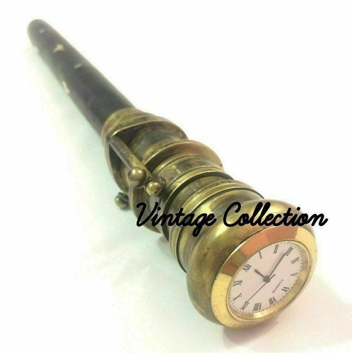 Ancien télescope caché avec