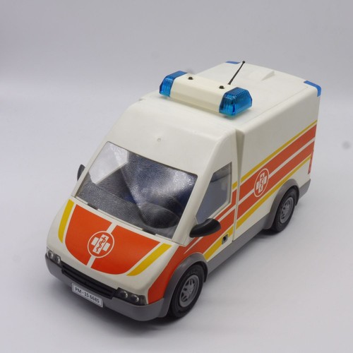 45635 playmobil ambulance 6685 - ambulance,