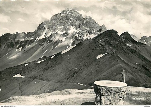 Carte postale hautes - -,