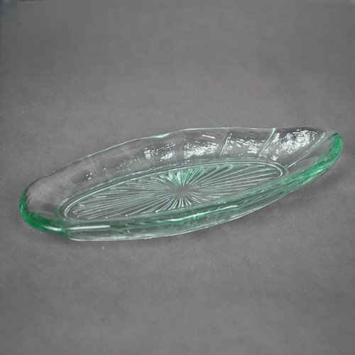 Ravier ovale verre moulé - ovale,