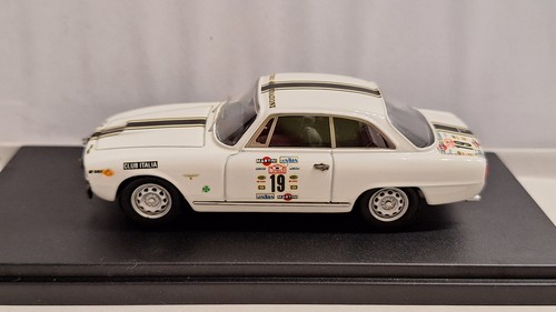Alfa romeo 2600 sprint - alfa,