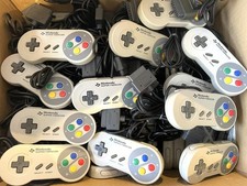 Lot de 20 manettes SNES SFC