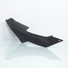 Cache latéral droit origine