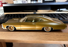 AMT 1967 Chevrolet Impala Super Sport Lowrider BUILT 1/25