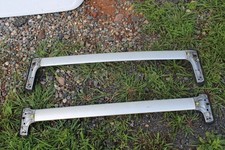 09-10 Pontiac Vibe - Roof Rack Cross Bar Set OEM (Missing Caps)