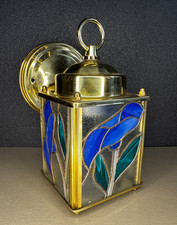 Lampe murale en verre vitrail