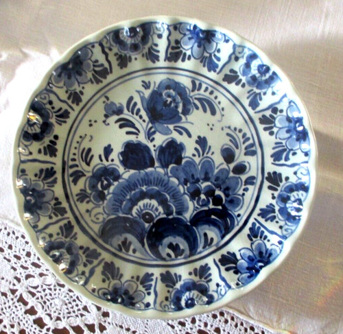 Ancienne assiette décorative