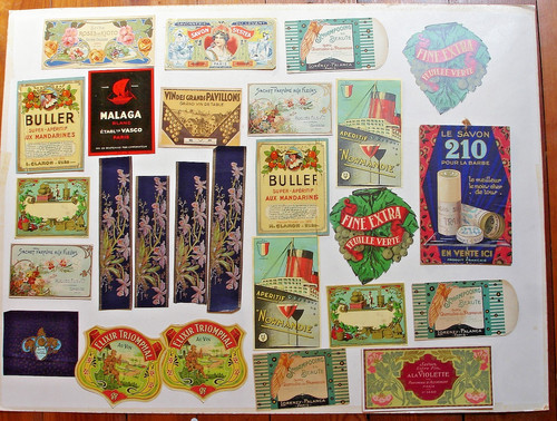 Lot étiquettes en - de, 25