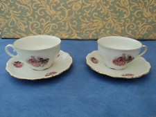 2 GRANDES TASSES à THÉ /