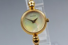 [Exc+3] Gucci 2700.2.L 20mm shell Dial Gold Bangle Quartz Women's Watch JAPAN