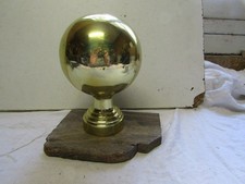 ancienne boule d escalier en