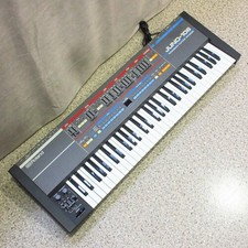 ROLAND JUNO-106 61-Keys Roland