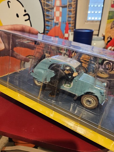 Grande voiture tintin - grande,