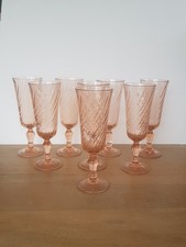 Lot 8 Flutes A Champagne