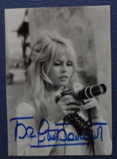Petite photo BRIGITTE BARDOT autographe dédicace (5,5 x 8 cm) Signed Viva Maria