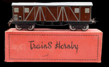 Train O HORNBY WAGON COUVERT /