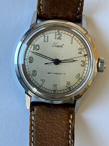 Tissot vintage hand wind - tissot,