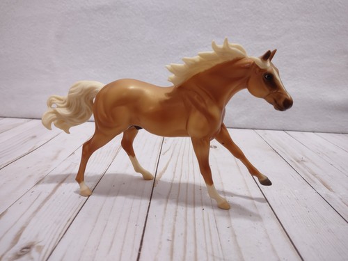 Breyer quarter horse stallion - quarter,