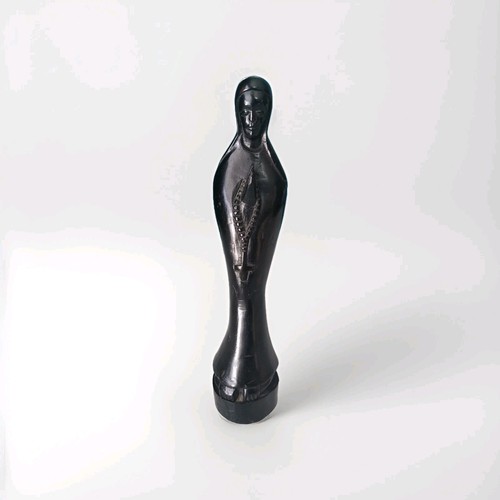 Ancienne statuette la - de,
