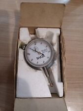 Outil Precision Comparateur Baker