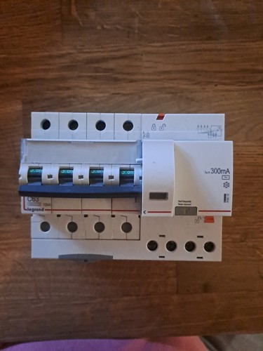 Legrand 411211 disjoncteur - legrand,
