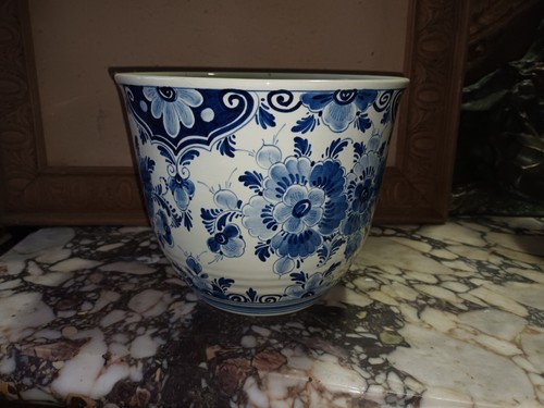 Cache pot vase - cache,