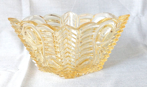 Vase jaune cristal - en, taillé