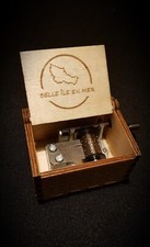 Boîte à musique en bois