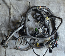 1985 NISSAN 300ZX Z31 AUTO TRANS-NON TURBO ENGINE WIRING HARNESS 24011-04P10