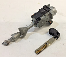 BMW E90 E91 E92 E93 05-2012 Door Lock Barrel and Key Drivers Right 7162428