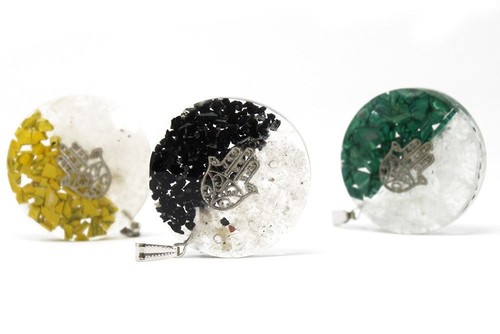 Orgonite pendentif main - main, de