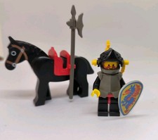 Vintage Lego Castle Knight Minifigure Cas166 With Horse