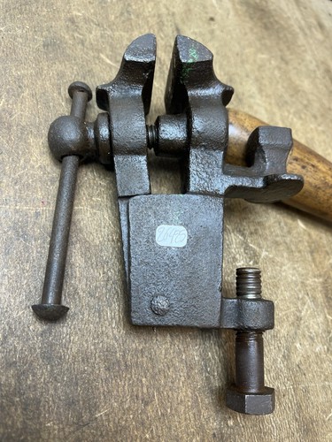 Etau enclume outil ancien - etau,