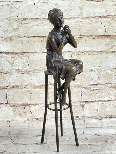 Sculpture bronze fille - en,