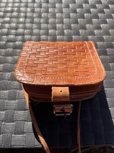 Ancienne sacoche cuir - en,