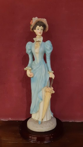 Statuette femme art - de,