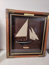 CADRE VITRINE BATEAU DEMI