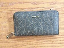 Calvin Klein Woman Wallet Signature Logo Zipper Brown Saffiano No Strap Wristlet