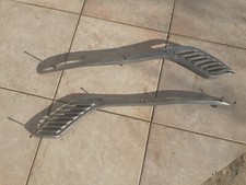 Paire d'enjoliveurs Ardor modèle "Cadillac" pour Lambretta LD