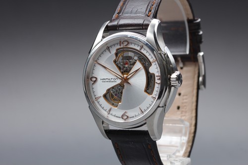 Presque comme neuve montre - comme, neuve]