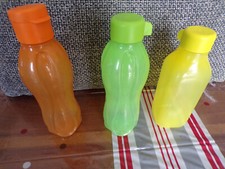 TUPPERWARE Lot  3 bouteilles