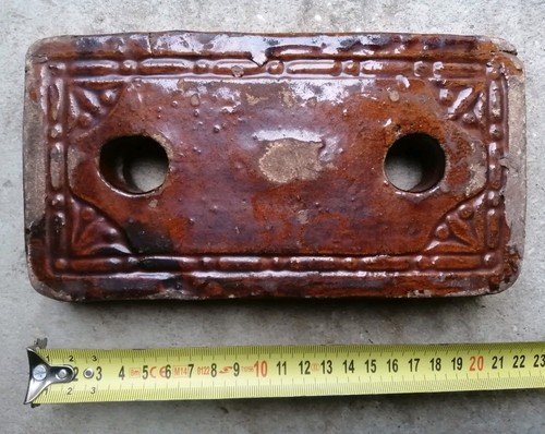 Ancienne brique chauffeuse - d4-,